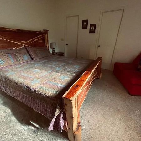 גטלינבורג Cabin With Treehouse Views, 3 King Beds, 4 Bunks, And Large Hot Tub! מראה חיצוני תמונה
