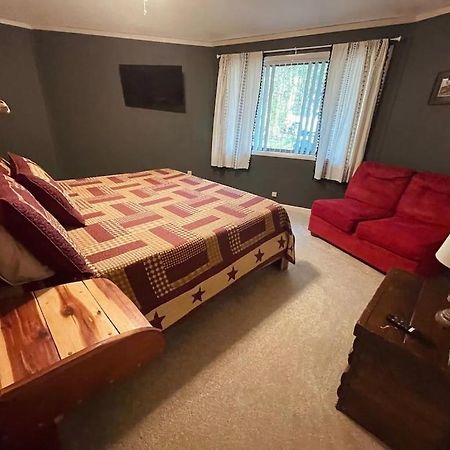 גטלינבורג Cabin With Treehouse Views, 3 King Beds, 4 Bunks, And Large Hot Tub! מראה חיצוני תמונה