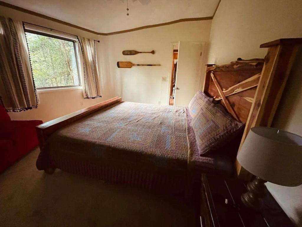 גטלינבורג Cabin With Treehouse Views, 3 King Beds, 4 Bunks, And Large Hot Tub! מראה חיצוני תמונה