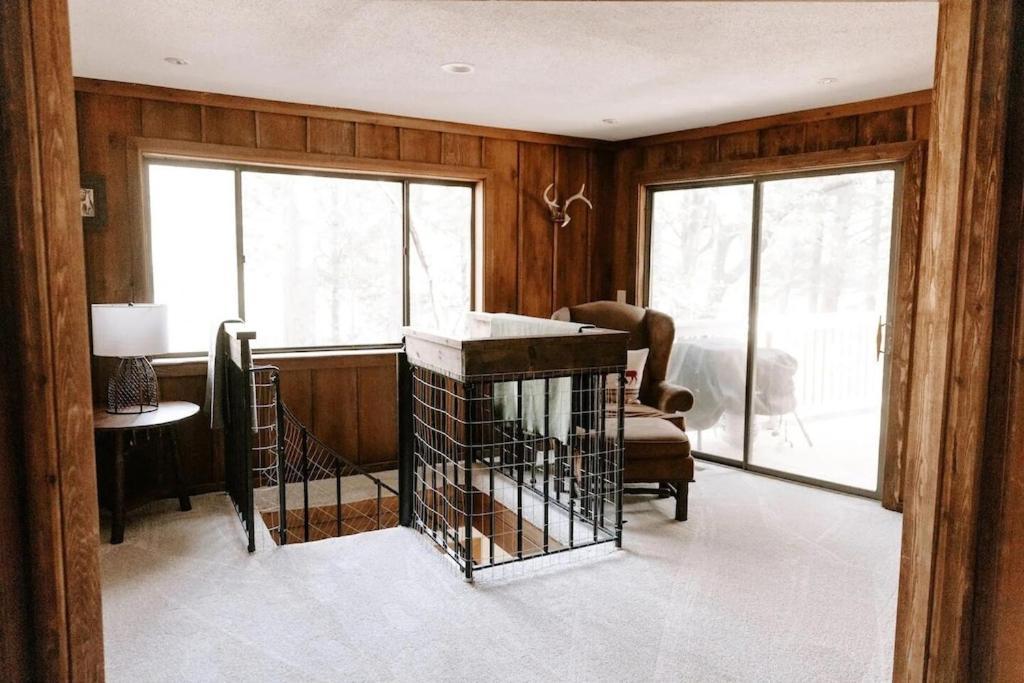 גטלינבורג Cabin With Treehouse Views, 3 King Beds, 4 Bunks, And Large Hot Tub! מראה חיצוני תמונה